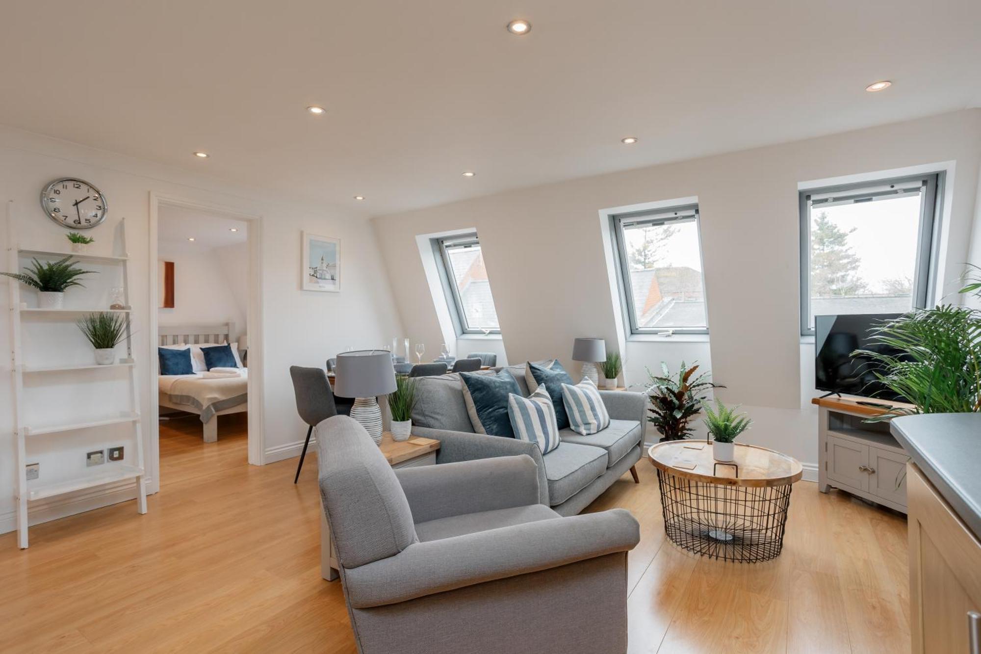 Starhost Residences - Central 3 Bed Apartment At Regents Court, Newbury Newbury  Eksteriør bilde